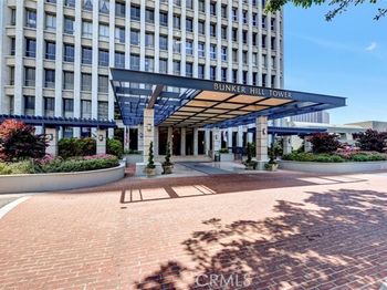 800 W 1st Street