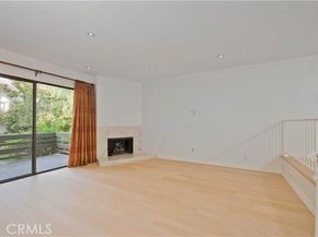 5711 Owensmouth Avenue 117, Woodland Hills (los Angeles) CA 91367