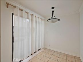 5711 Owensmouth Avenue 117, Woodland Hills (los Angeles) CA 91367