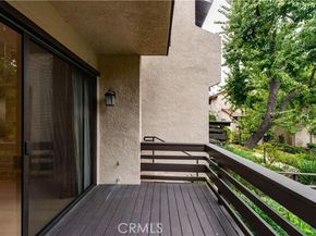 5711 Owensmouth Avenue 117, Woodland Hills (los Angeles) CA 91367