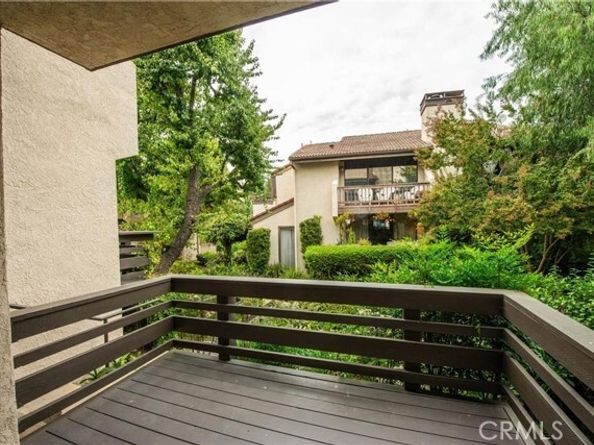 5711 Owensmouth Avenue 117, Woodland Hills (los Angeles) CA 91367