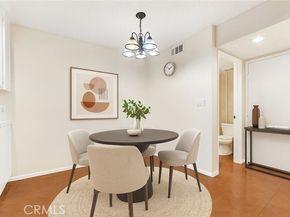 15044 Nordhoff 1, North Hills (los Angeles) CA 91343