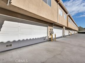 15044 Nordhoff 1, North Hills (los Angeles) CA 91343