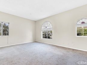 15044 Nordhoff 1, North Hills (los Angeles) CA 91343