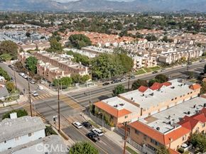 15044 Nordhoff 1, North Hills (los Angeles) CA 91343