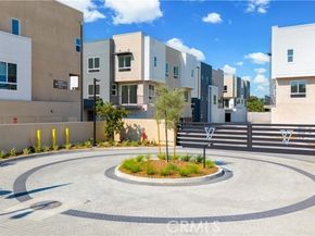 9423 N Sepulveda Blvd. 2, North Hills (los Angeles) CA 91343
