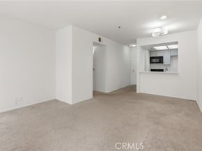 19350 Sherman Way 125, Reseda (los Angeles) CA 91335
