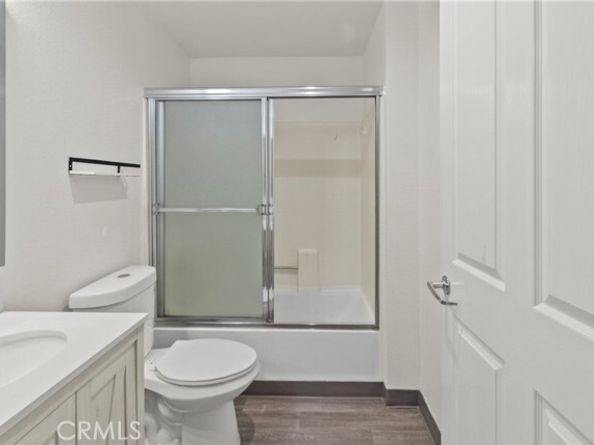 19350 Sherman Way 125, Reseda (los Angeles) CA 91335