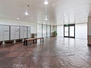 19350 Sherman Way 125, Reseda (los Angeles) CA 91335