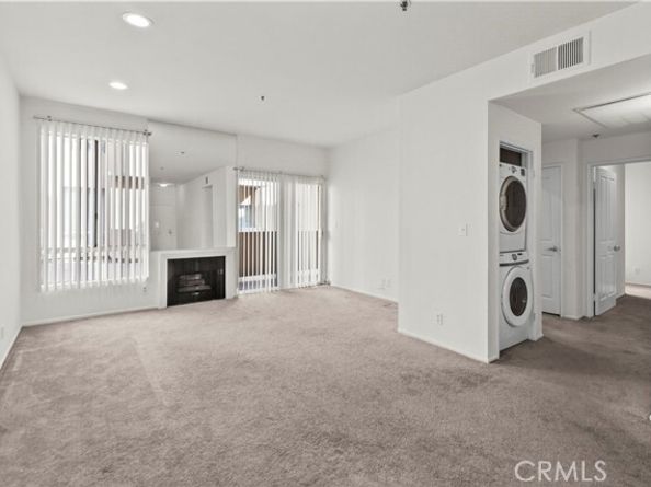 19350 Sherman Way 125, Reseda (los Angeles) CA 91335