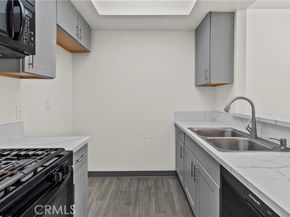 19350 Sherman Way 125, Reseda (los Angeles) CA 91335