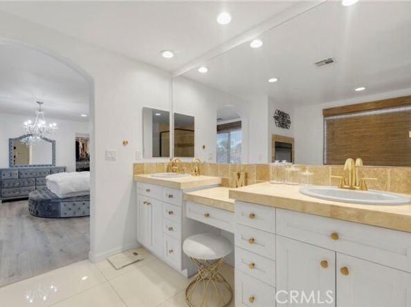 6997 Sale Avenue, West Hills (los Angeles) CA 91307