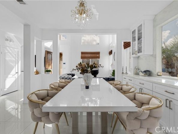 6997 Sale Avenue, West Hills (los Angeles) CA 91307