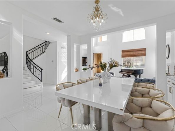 6997 Sale Avenue, West Hills (los Angeles) CA 91307