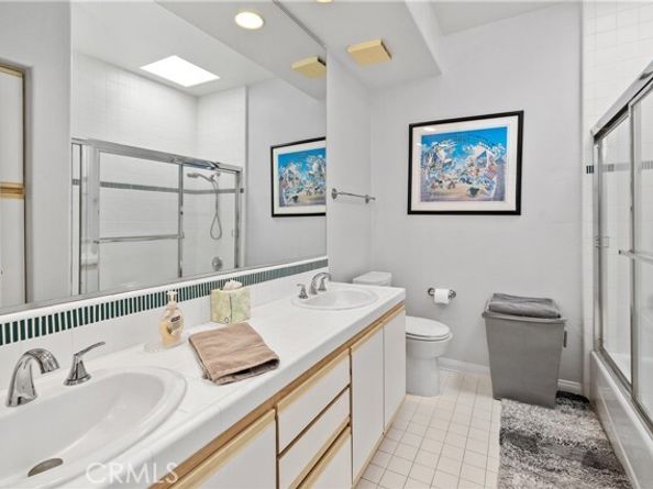 5715 Etiwanda Avenue 4, Tarzana (los Angeles) CA 91356