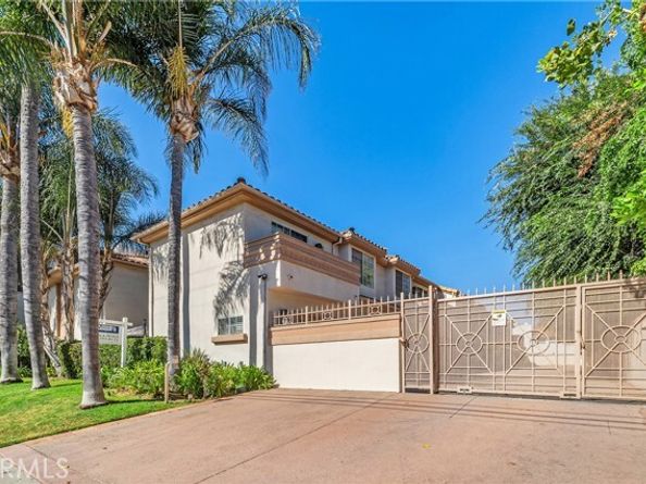 5715 Etiwanda Avenue 4, Tarzana (los Angeles) CA 91356