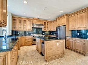 5250 Calatrana Drive, Woodland Hills (los Angeles) CA 91364