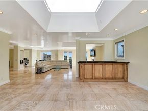 5250 Calatrana Drive, Woodland Hills (los Angeles) CA 91364