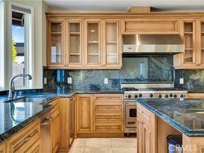 5250 Calatrana Drive, Woodland Hills (los Angeles) CA 91364