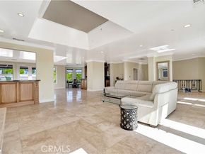 5250 Calatrana Drive, Woodland Hills (los Angeles) CA 91364