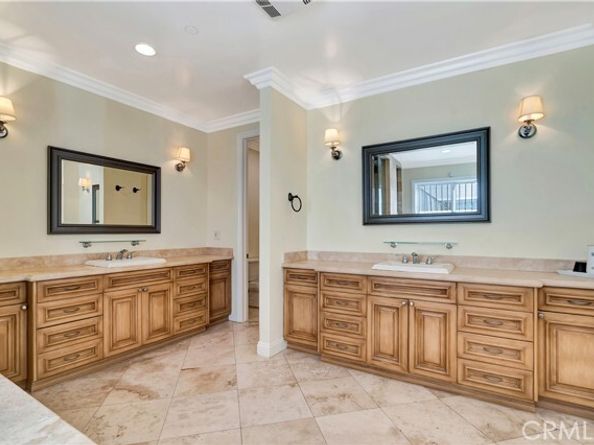 5250 Calatrana Drive, Woodland Hills (los Angeles) CA 91364