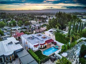 5250 Calatrana Drive, Woodland Hills (los Angeles) CA 91364