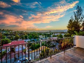 5250 Calatrana Drive, Woodland Hills (los Angeles) CA 91364