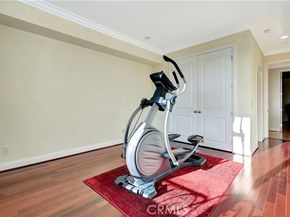 5250 Calatrana Drive, Woodland Hills (los Angeles) CA 91364