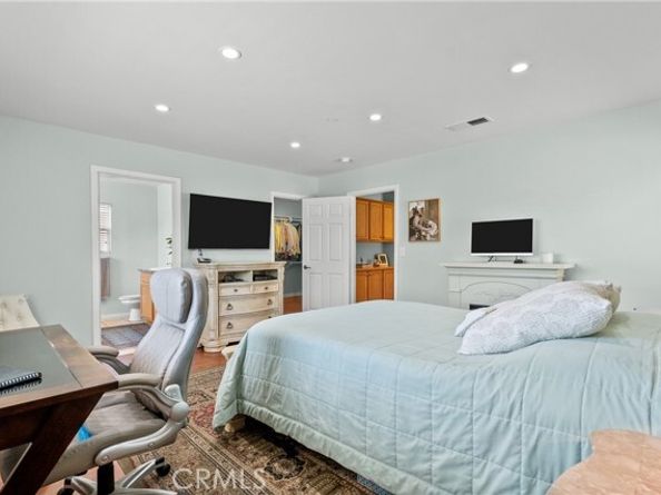 15721 Cobalt Street 118, Sylmar (los Angeles) CA 91342