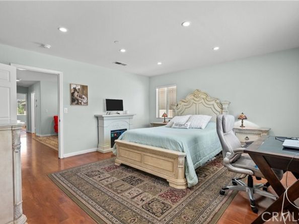 15721 Cobalt Street 118, Sylmar (los Angeles) CA 91342