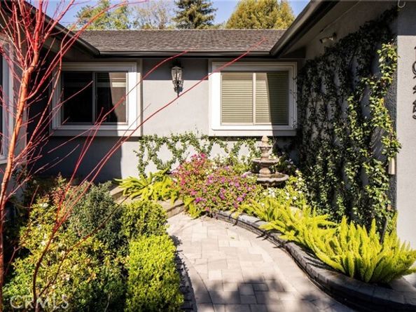 10225 Valley Spring Ln, Toluca Lake (los Angeles) CA 91602