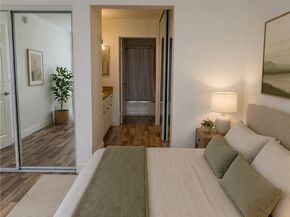 5550 Owensmouth 121, Woodland Hills (los Angeles) CA 91367