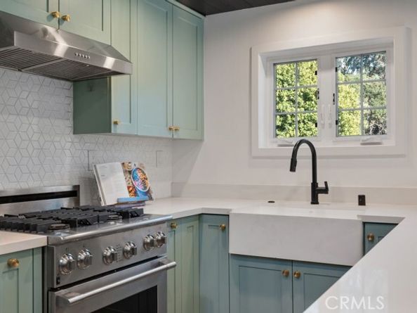 3041 Atwater, Los Angeles CA 90039