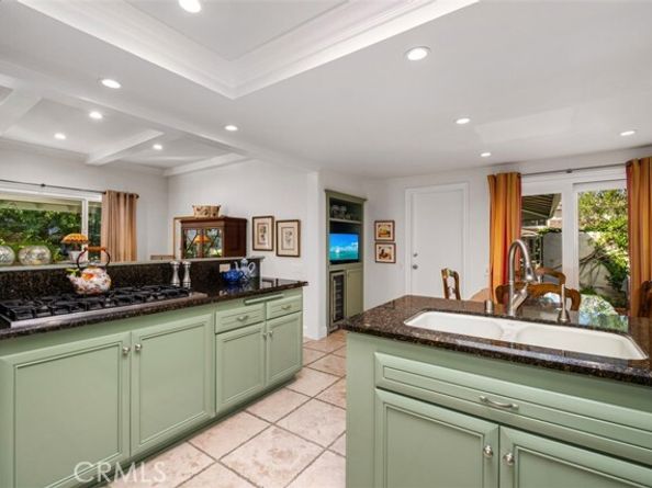 18 Shoal Drive, Corona Del Mar (newport Beach) CA 92625