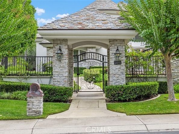 22 Palomino, Laguna Hills CA 92679