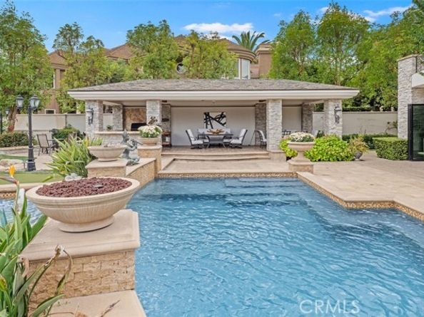 22 Palomino, Laguna Hills CA 92679