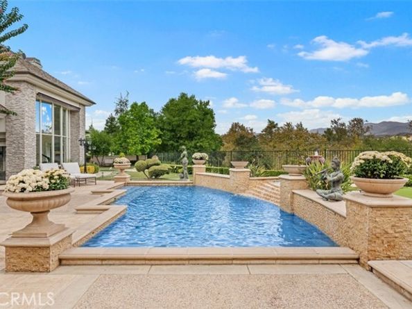 22 Palomino, Laguna Hills CA 92679