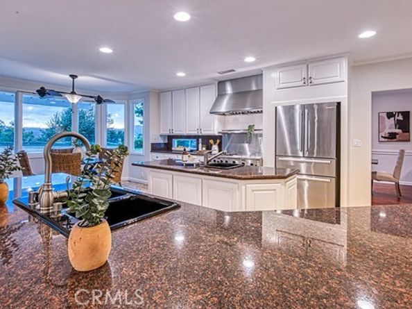 11 Laurelgate, Laguna Hills CA 92679