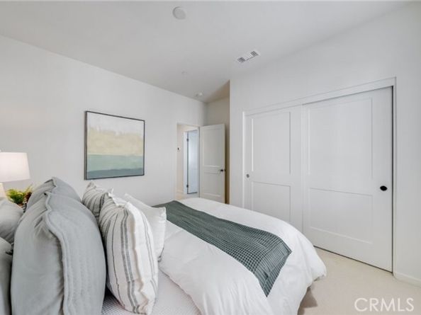 105 High Meadow, Lake Forest (el Toro) CA 92610