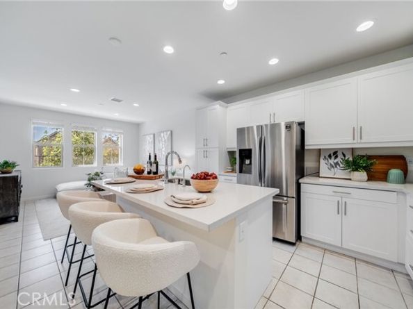 105 High Meadow, Lake Forest (el Toro) CA 92610