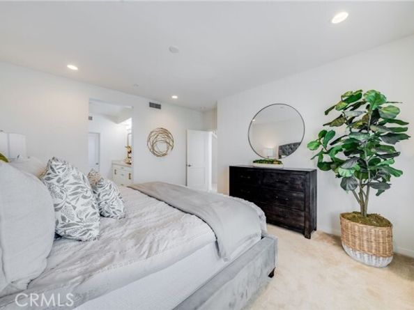 105 High Meadow, Lake Forest (el Toro) CA 92610