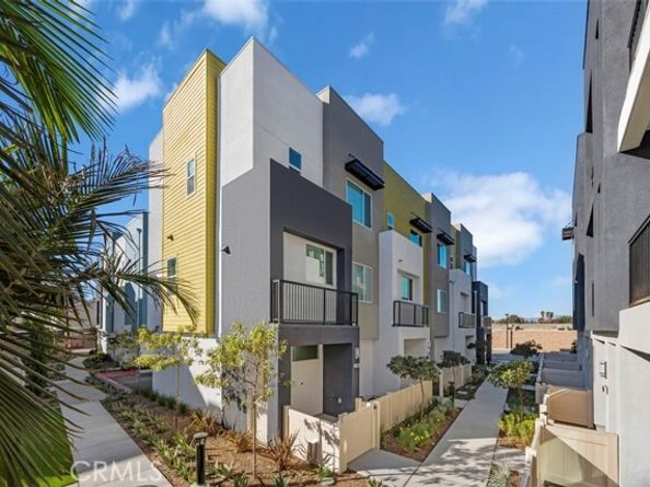 1093 N Harbor Boulevard, Anaheim CA 92801