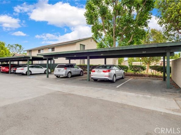 23292 Orange Avenue 6, Lake Forest (el Toro) CA 92630