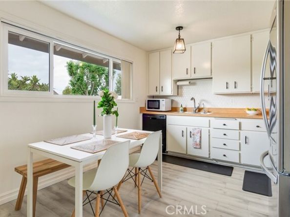 23292 Orange Avenue 6, Lake Forest (el Toro) CA 92630