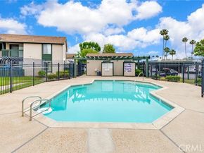 23292 Orange Avenue 6, Lake Forest (el Toro) CA 92630