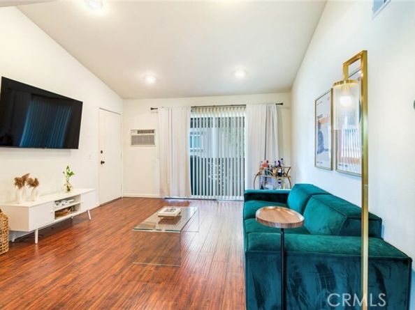 23292 Orange Avenue 6, Lake Forest (el Toro) CA 92630