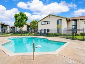 23292 Orange Avenue 6, Lake Forest (el Toro) CA 92630