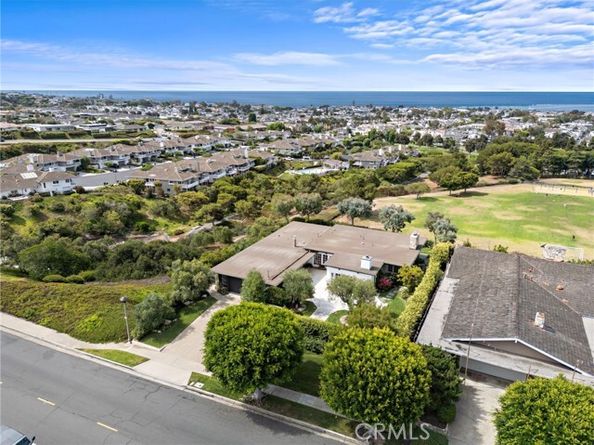 3007 Harbor View, Corona Del Mar (newport Beach) CA 92625
