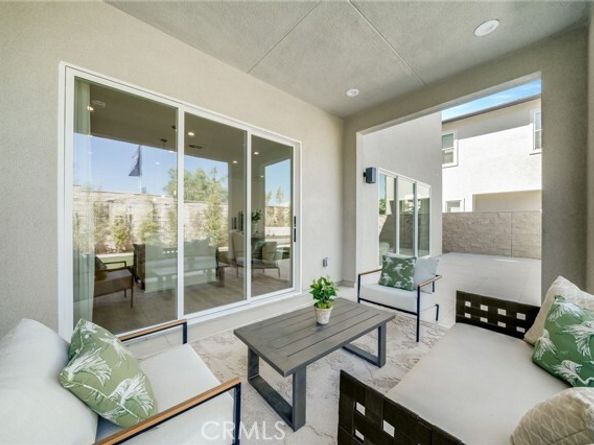 211 Wild Flower, Lake Forest (el Toro) CA 92630