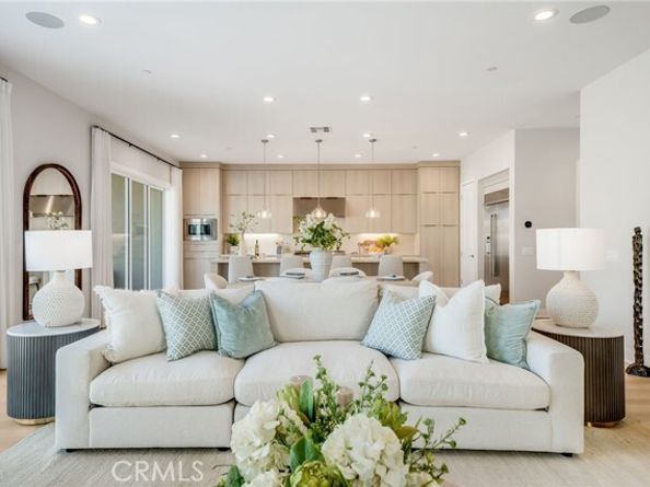 211 Wild Flower, Lake Forest (el Toro) CA 92630